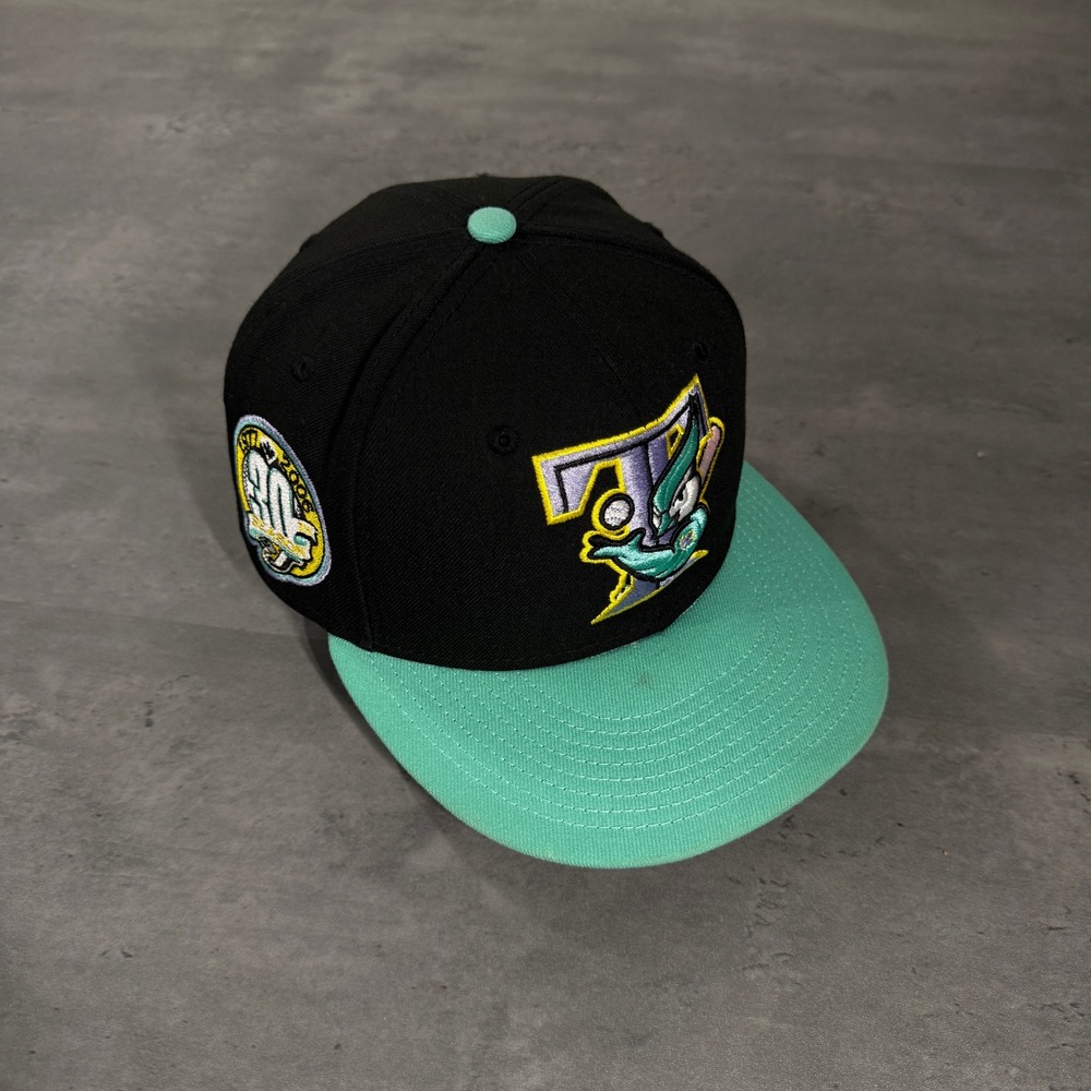 New Era Toronto Blue Jays Men 7 1/4 Black Tiffany Mint 2 Tone Fitted Hat Cap MLB